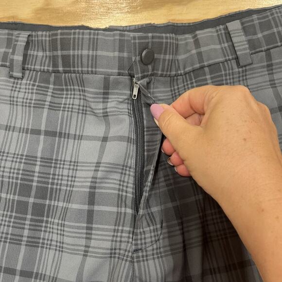 Nike Golf Shorts Mens 36 Gray Plaid Tour Performance Polyester Stretch Athletic - Picture 5 of 14